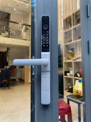 Lắp Khóa Thông Minh DSmart N38T Cho Cửa Nhôm 5 Khóa vân tay cửa nhôm Xingfa DSmart N38T Chống nước App