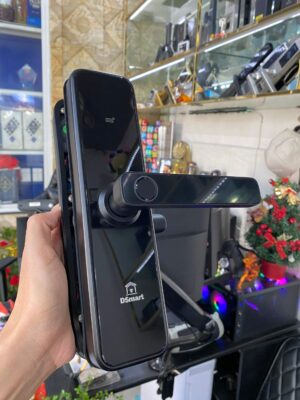 Khóa điện tử vân tay DSmart PN03T cho cửa gỗ 21 Mặt ngoài trước khóa vân tay DSmart PN03T màu đen black