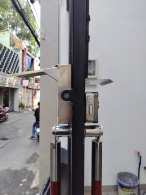 Khóa Cửa Cổng DSmart 2C38T Vân Tay 2 chiều CHỐNG NƯỚC 19 Khóa Cửa Cổng Nhà Thuê Trọ Khóa ngoài trời DSmart 2C39T chống mưa GẮN HỘP CHE MƯA INOX TRONG NGOÀI