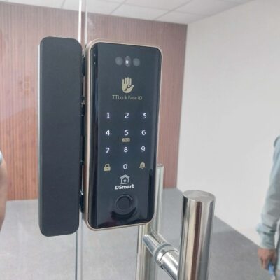 Khóa Cửa Kính Điện Tử Vân Tay Face ID DSmart K39T 14 Công nghệ vân tay siêu nhạy trên khóa DSmart K39T cho cửa kính