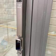Khóa điện tử vân tay DSmart NX68Y-F FaceID 7 Khóa điện tử vân tay face id DSmart NX68Y-F nhận diện khuôn mặt cho cửa nhôm xingfa