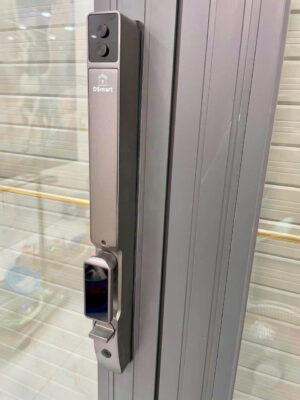 Khóa điện tử vân tay DSmart NX68Y-F FaceID 22 Khóa điện tử vân tay face id DSmart NX68Y-F nhận diện khuôn mặt cho cửa nhôm xingfa