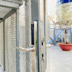 Khóa vân tay N35T-2C cho cửa lùa kiểm soát lưu lịch sử 2 chiều ra vô