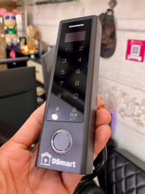 Lắp Đặt Đầu Đọc Vân Tay DSmart Cho Cửa Cuốn 8 ĐẦU ĐỌC VÂN TAY WIFI DSmart DD28TUW