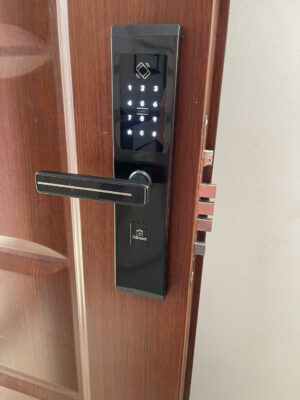 khóa mã số thẻ từ cho chdv