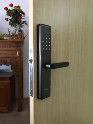 Khóa Điện Tử Vân Tay Bosch ID40P 16 Hình ảnh lắp đặt khóa Bosch ID40P
