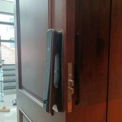 Khóa thông minh Bosch EL800VF có chuông hình