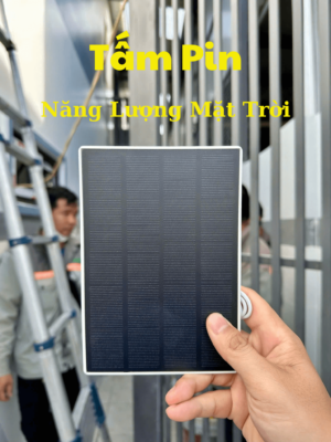 Tấm Pin Năng Lượng Mặt Trời DSmart PMT01 27 Lắp đặt tấm pin năng lượng mặt trời DSmart PMT01 cho khóa chống nước ngoài trời