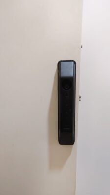 Khóa Nhận Diện Khuôn Mặt Bosch FU6 Plus Cao Cấp 24 Khóa cửa vân tay Bosch FU6 Plus dành cho căn hộ cao cấp