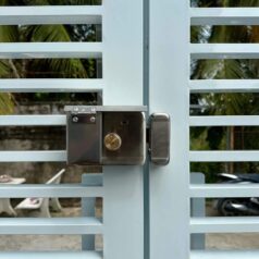 Tấm pin DSmart PMT01 sạc pin trong 3 ngày nắng, dùng đến 12 tháng