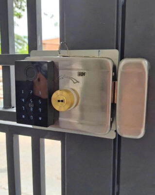 Khóa Cửa Cổng 2 Mặt TTLock 2C38T-I Inox 304 11 Khóa thông minh TTLock 2C38T-I - Mở cửa vân tay, app quản lý mặt trong chất liệu inox 304