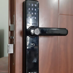 Tính năng nhập mã số ảo giúp tăng độ bảo mật, tránh lộ mật khẩu khi mở khóa.