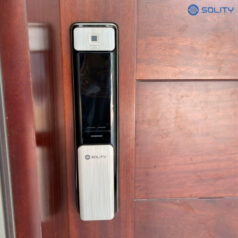 Khóa cửa điện tử vân tay Solity GSP-2000BK 7 Khóa thông minh Solity GSP-2000BK tích hợp nhiều phương thức mở khóa an toàn