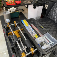 Hướng dẫn sử dụng bộ dụng cụ phay đục lỗ khóa cửa gỗ trên cửa gỗ