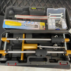 Khoan đục khóa cửa gỗ chính xác và nhanh chóng với bộ dụng cụ phay