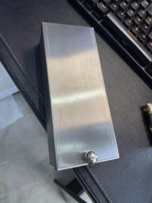 Hộp che mưa inox cho khóa cửa cổng 10 hộp che mưa inox khóa cổng pin