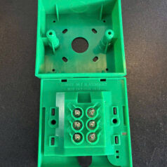 Nút Exit khẩn cấp, đập kính để mở cửa kết hợp hệ thống cháy