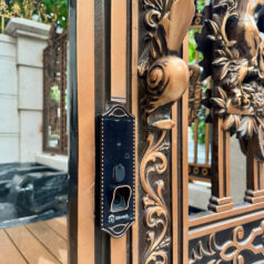 Khóa điện tử vân tay cổ điển cho cửa nhôm đúc