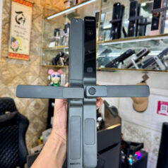 Logo thương hiệu Philips trên khóa vân tay DDL611S