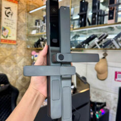 Tay cầm khóa Philips DDL611S thiết kế sang trọng, chắc chắn