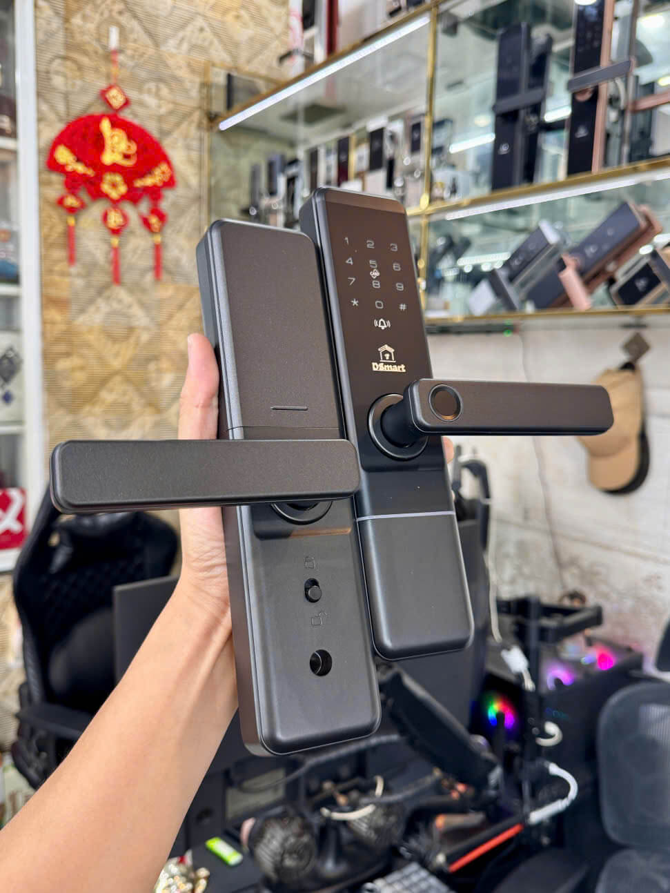 Khóa thông phòng DSmart PN12T màu bạc cao cấp Khóa cửa PN12T màu bạc của DSmart với kiểu dáng hiện đại, phù hợp cửa phòng ngủ, phòng khách và văn phòng.