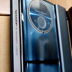 Mặt sau khóa cửa vân tay Sharp H5-FV với màn hình IPS 5.0