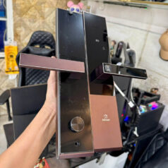 Lắp khóa điện tử vân tay PLC02T cho cửa gỗ tại TP.HCM