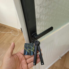 khóa TTLock cửa nhôm Xingfa, khóa thông minh điều khiển qua app