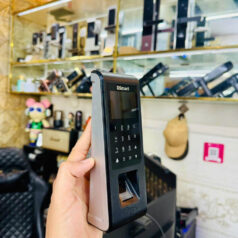 Máy chấm công DSmart D79R màn hình màu dễ thao tác quản lý nhân sự