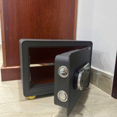 Két sắt MINI Liberty LB30S Vân Tay Mã Số 16KG 6 Két sắt Liberty LB30S màu nỉ xám đẹp sang trọng