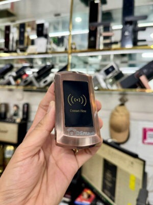 Khóa tủ locker DSmart KT09C sử dụng mật mã và thẻ từ