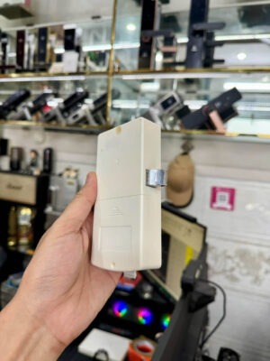 Lắp đặt khóa cửa tủ DSmart KT09C cho tủ locker thực tế